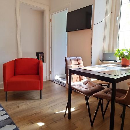 Charming Victorian Apartment, Close To Centre Инвернес Екстериор снимка